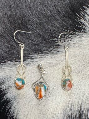 Sterling Silver Teardrop Dangle Earrings and Pendant with Spiny Oyster Stone